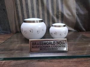 Urna de cremación de mascotas, suministros funerarios de latón blanco, ODYSSEY, pata dorada - Product Image 3