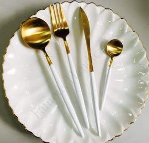 2022 Hot Bán Nhà Máy Giá Nhà hàng Flatware Set Thìa ngã ba dao thép không gỉ vàng dao kéo 1 người mua - Product Image 1