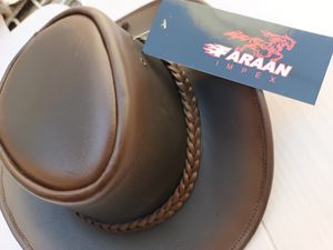 Recién llegado Outback Safari Hat Último lujo Unisex Estilo occidental Cuero de grano triturable para pesca y actividades al aire libre - Product Image 2