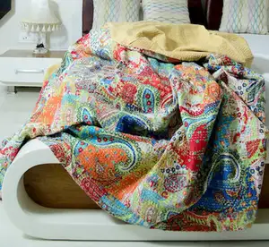 Bán Buôn Chắp Vá Ấn Độ Handmade Kantha Quilt Paisley In Kantha Bed Cover Reversible Chăn - Product Image 1