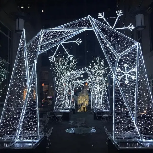 Su misura di grandi dimensioni del fiocco di neve led motif luci arco decorazione di natale all'aperto