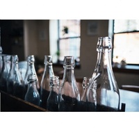 Bouteille de vin italien transparente avec bouchon à bille de qualité supérieure