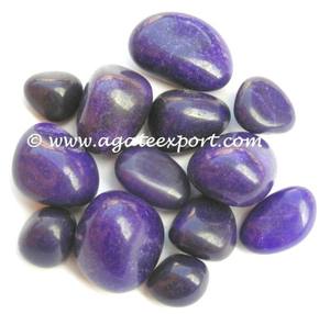 Pierres semi-précieuses indiennes artisanales de couleur bleu foncé teintées Tumble Stones acheter en ligne - Product Image 1