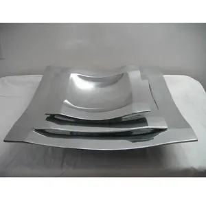 Frutero Cuadrado de Aluminio Pulido Brillante con Capacidad de Más de 10L para Uso en el Hogar, Hoteles, Bodas y Fiestas - Para Servir y Decorar - Product Image 1