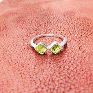 แหวนสี่เหลี่ยมเงินสเตอร์ลิง925สำหรับสุภาพสตรีพลอยเพอริดอทตัดเพชรเครื่องประดับที่ดีการตั้งค่าฝาแบบสบายๆงานแต่งงานปาร์ตี้จำนวนมาก - Product Image 4