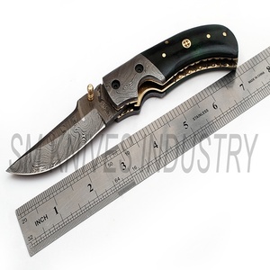 Couteau de poche pliant fait main de damas avec étui en cuir (smk1271), couteau multifonctionnel en acier, couteaux Sm de couleur bois - Product Image 5