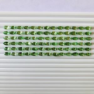 หินอัญมณีสีเขียวธรรมชาติเกรด savorite ได้รับการรับรองว่า IGI พลอยทรงรีตัดแบบหลวม - Product Image 1