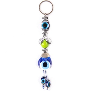 De plástico de colores Mariquita en forma y hecho a mano de vidrio mal de ojo de cuentas clave cadena Hecho en Turquía - Product Image 1