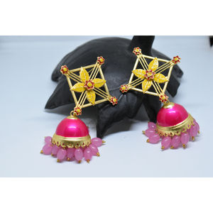 Pendientes de aro de latón meenakari para niñas y mujeres, partywear hecho a mano, acabado mate dorado tradicional, jhumka - Product Image 1