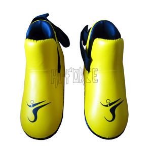 Chaussures de sparring d'arts martiaux pour Kickboxing ITF Taekwondo coussinets de pied protecteurs équipement de football - Product Image 1