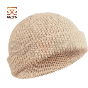 Classic Men's Warm Winter Hats Custom Logo Daily Acrylic Beanie Cap - Product Image 4