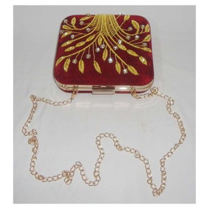 Pochette de mariage brodée de qualité supérieure - Product Image 1