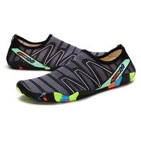 Offre Spéciale unisexe mince chaussures de sports nautiques pieds nus séchage rapide Aqua Yoga Gym Wading chaussures pour hommes femmes