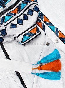 <span class=keywords><strong>Lungo</strong></span> bianco ricamato vyshyvanka vestito rotondo collo stringa <span class=keywords><strong>con</strong></span> la nappa anteriore della fessura <span class=keywords><strong>lungo</strong></span> delle donne maxi vestito nuovo arrivo - Product Image 5