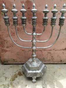 Portavelas Menorah de aluminio, venta al por mayor - Product Image 2