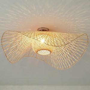 Lampe suspendue en bambou tissé à la main, abat-jour bohème en provenance du Vietnam - Product Image 2