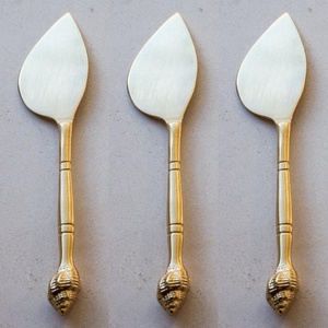 Couteau à dîner à manche côtelé en laiton gaufré à la main avec conception de bout de palmier couteau de Table élégant en or couteau à beurre - Product Image 6
