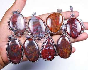 จี้ดีไซน์เนอร์สไตล์โบฮีเมียนวินเทจ ทำจากทองเหลืองชุบเงิน ประดับด้วยพลอยอาเกตสีแดงธรรมชาติทรงรากพลัม สำหรับเด็ก - Product Image 1