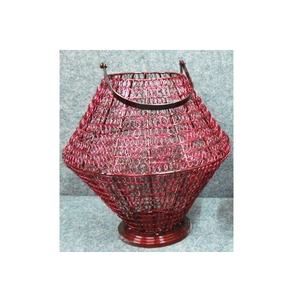 Linterna de alambre de hierro recubierta de polvo de hierro de forma redondeada de lujo para decoración de suelo diseño moderno al por mayor y la mejor calidad - Product Image 2