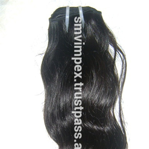 Tissage de cheveux bruts super ondulés. Tissage de cheveux ondulés naturels non transformés en provenance d'Inde. Pas de perte et d'emmêlement des cheveux. - Product Image 1