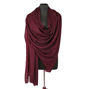 Bufanda de invierno al por mayor, chal de cachemira 100% pura, suave, a la moda, multicolor, liso, para mujer, hombre, bufandas, hiyab - Product Image 1