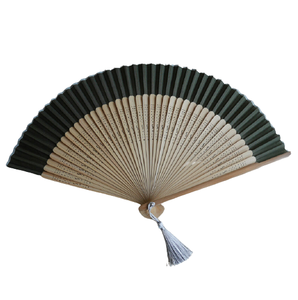 Abanico Redondo Plegable de Brocado, Abanico de Bambú Impresionante y Sostenible de Fábrica Vietnamita para el Verano y Decoración - Product Image 3