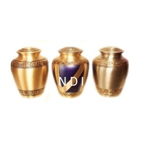 Diseño de flores Cuerpo humano Cenizas adultas Listo Stock Urna de cremación Cenizas adultas Urnas de cremación de metal de latón - Product Image 2