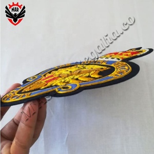 Venta al por mayor fabricante Royal British Blazer Badge Gold Bullion alambre hecho a mano calidad blazer negro - Product Image 3