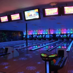 Qubicaamf bowling với điên làn đường nhện thiết kế sử dụng tenpin Bowling Máy Bowling giày chân quả bóng