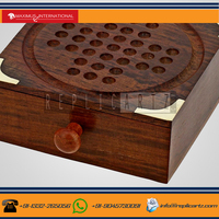 Jeu de société Solitaire en bois avec boules en acier inoxydable-Jeux de voyage pour adultes Puzzle en bois Puzzle de société et jeux de stratégie