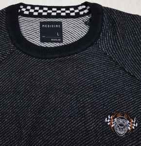 เสื้อสเวตเตอร์แขนยาวผู้ชายแบรนด์หรู คอลเลคชั่นสต็อก ผ้าฝ้าย 100% คอกลม ย้อมสีตัวเสื้อ มีซับใน สไตล์ลำลอง - Product Image 2