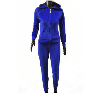 Costumes en velours pour femmes avec pull à capuche - Product Image 1