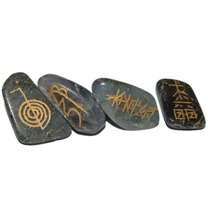 Pierres polies en Labradorite, Usui Reiki, en pierre brute - Product Image 1