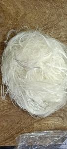 Fibres d'ananas recyclées à la main filature naturelle et utilisation de béton pour une construction écologique - Product Image 3