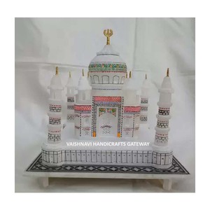 Taj Mahal en marbre pur avec lumière, fabrication et exportation à la main, Taj Mahal en marbre sculpté à la main - Product Image 2