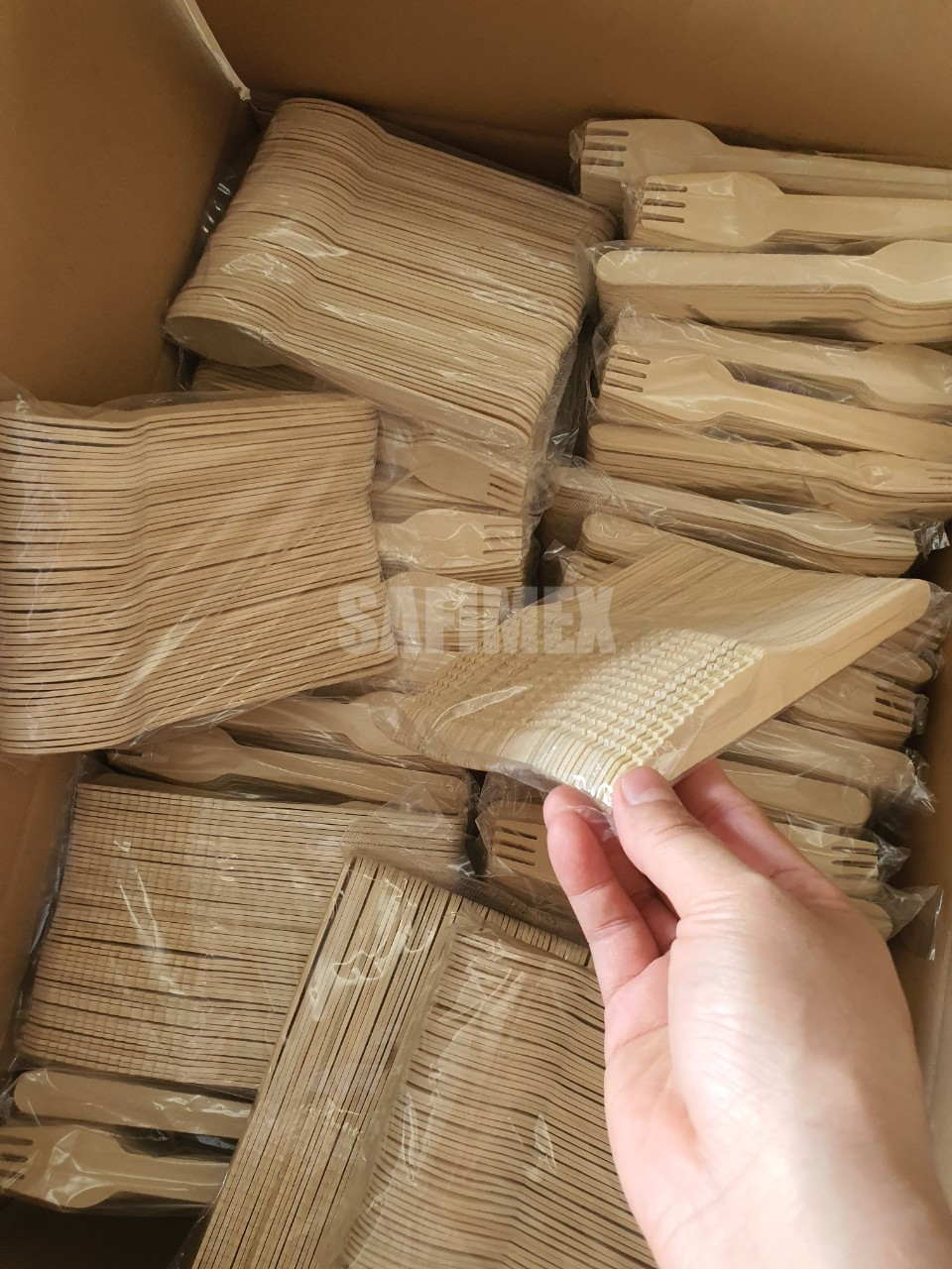 DISPOSABLE 6.3INCH WOODEN CUTLERY SET/ECO FRIENDLY DISPOSABLE  WOODEN CUTLERY HIGH QUALITY FROM VIETNAM SUPPLIER