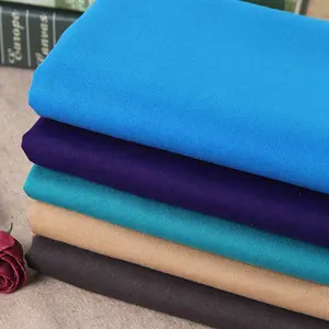 整体销售 100% 纯棉斜纹/卡其色面料，用于制服，梭织服装面料。