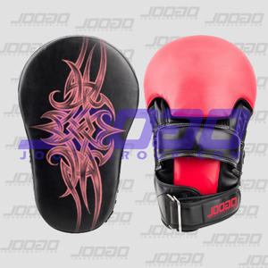 Curved Punch Mitts Focus Pads Boxing Equipment MMA Training Boxing Mitts - Product Image 1
