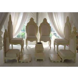 Set de chaises mandala indien en bois, ensemble chaise, Mandap, blanc, pour mariage, Gujarati - Product Image 1