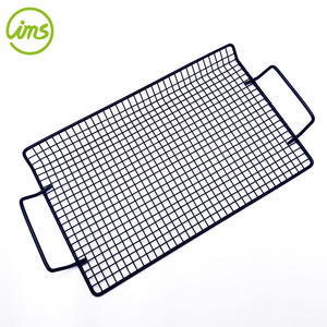 Outil de barbecue en fil de fer avec poignée - Product Image 6