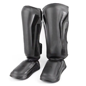 Espinillera de Kick Boxing personalizada de alta calidad hecha en Pakistán Material de cuero para Precio de protección de empeine de Espinilla - Product Image 1