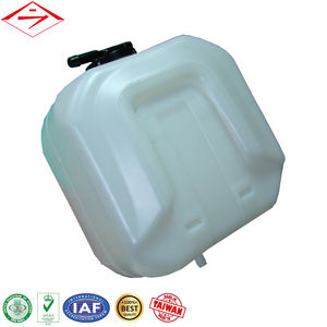 Fabricant de pièces automobiles en gros, réservoir de liquide de refroidissement pour TOYOTA HILUX 79'~83' - Product Image 1