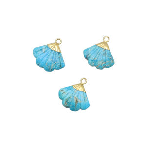 Colgante con forma de abanico tallado en oro, Gema turquesa, 15x18mm, GF-09 de joyería - Product Image 2