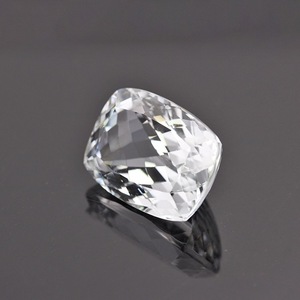 Vente en gros de cristal de quartz clair naturel taillé dans un coussin de 5X7mm, pierres précieuses à facettes de haute qualité, usine de pièces fraîches certifiées IGI - Product Image 2