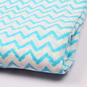 Beau tissu imprimé de blocs indiens Zikzek fait à la main pour les chemises et les rideaux de garçons - Product Image 3