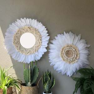 กระจกมาคราเม่ งานฝีมือสุดคลาสสิก สง่างามเหนือกาลเวลา - Product Image 1