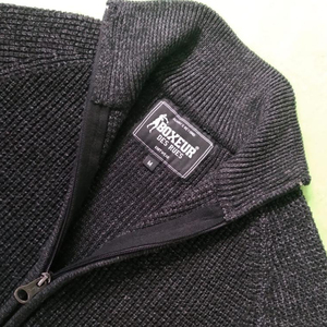 Lots de vêtements de marque en surplus : Pulls d'hiver à col montant et fermeture éclair intégrale pour hommes – Stock du Bangladesh - Product Image 2