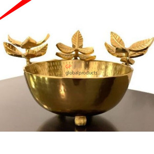 Tazón Redondo de Metal Dorado de Diseño con Hoja Dorada Decorativa para Servir Comida en el Hogar, Hotel o Bodas - Product Image 2