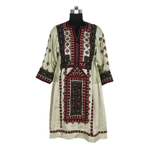 Traditional Vintage Hand Embroidered Balochi Vintage Embroidered Kuchi Top BDR057 collection of vintage hand embroidery banjara