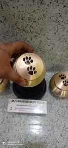 PET ODYSSEY CREMATION URN de BRSSWORLD INDIA Golden con Black Paw Print Brass Funeral Supply Product - Product Image 5